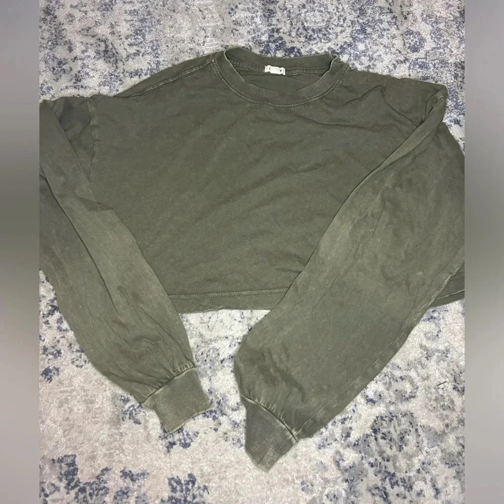 garage women’s cropped long sleeve top xs